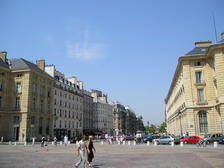 Парижская площадь